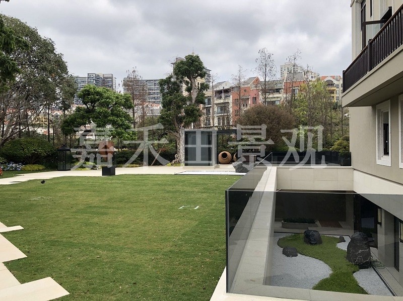 夏季別墅花園如何養(yǎng)護？